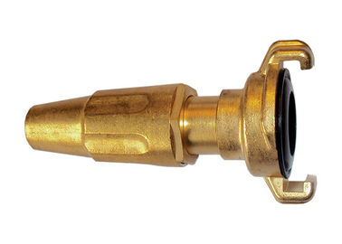 L'ugello spruzzatore d'ottone con l'accoppiamento rapido della Artiglio-serratura si collega